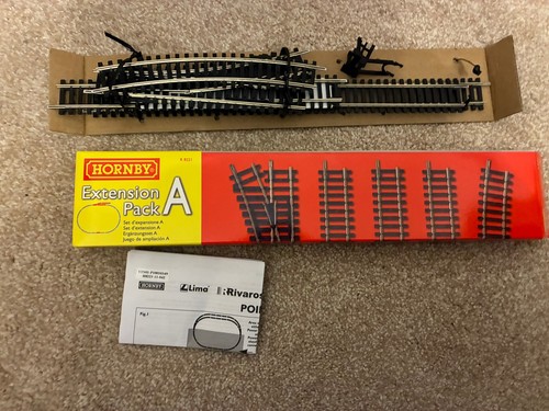Brand new boxed r8221 - new, hornby